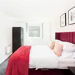 Central Massplaza 2 Bedroom Apartment With Balcony - Hi Floor