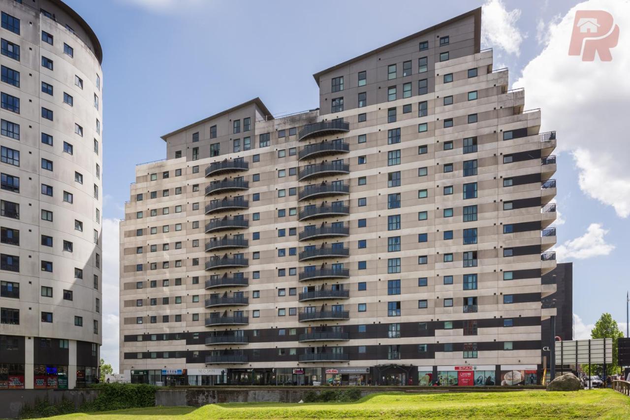 Massplaza 2 Bedroom With Balcony - Hi Floor Apartment